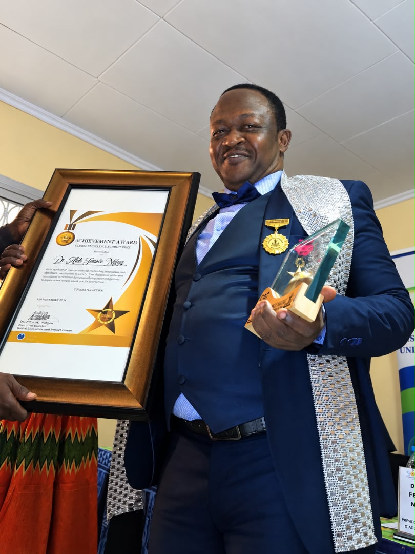 🏅 Le PCA de la SONACAM décoré à Yaoundé